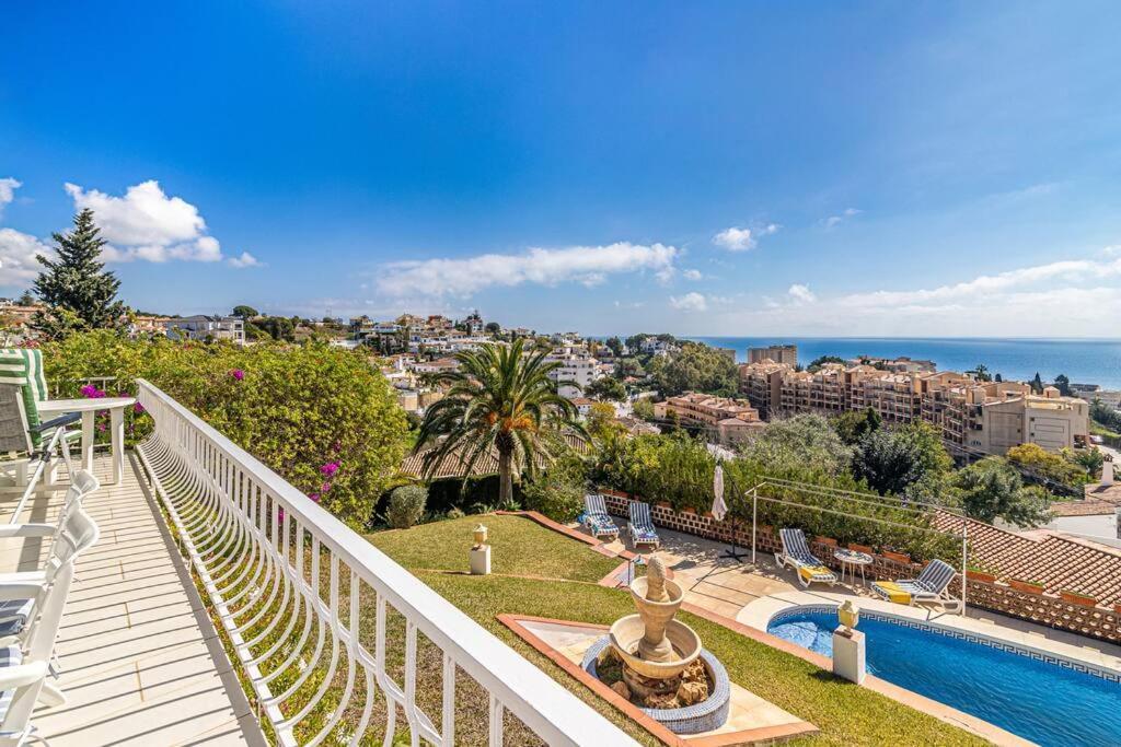 Villa Con Piscina En Fuengirola Exterior photo